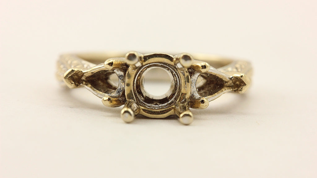 18k white gold round pear shaped 3 stone engagement ring semi mount size 6.25 7 grams