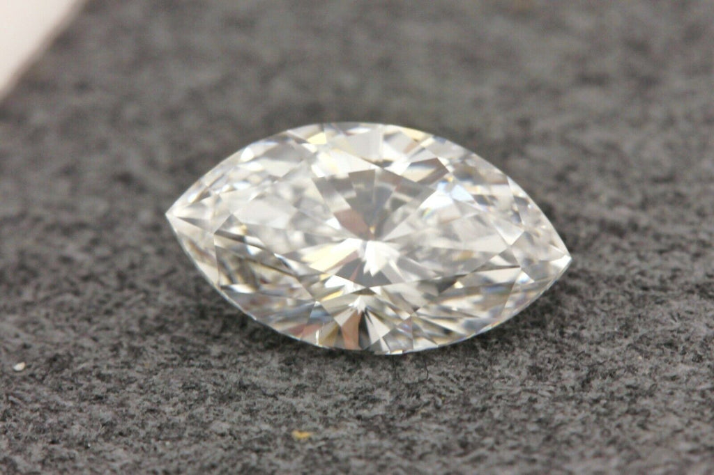 GIA certified loose diamond 0.70ct marquise D VS2 8.20 x 4.67 x 2.95 mm new