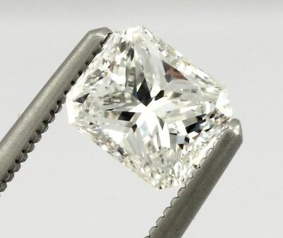 GIA Certified 0.90 carat Radiant Cut Diamond F VS2 6.07 x 5.11 x 3.72 mm NEW