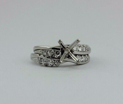 Platinum twist .27 ctw round graduated diamond wedding ring band part of set VVS