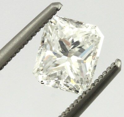 GIA Certified 0.90 carat Radiant Cut Diamond F VS2 6.07 x 5.11 x 3.72 mm NEW