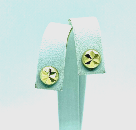 14k yellow gold engraved stud earrings 8mm diamond cut 0.9g vintage estate