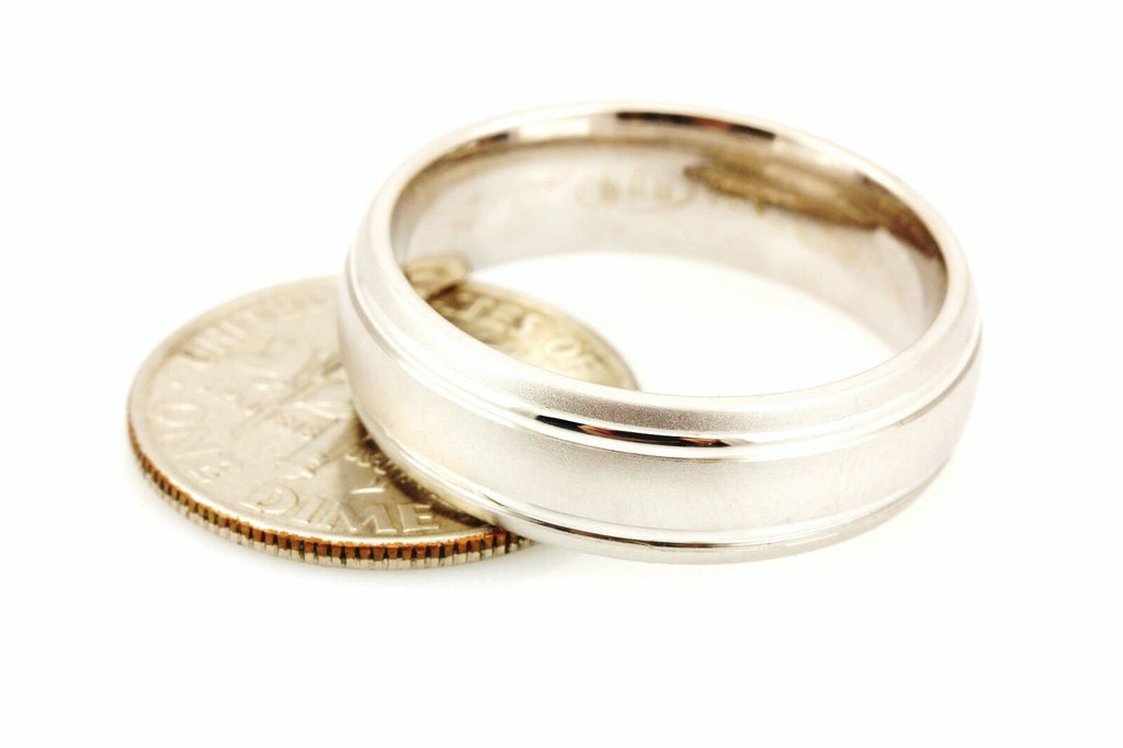 14kw gold Men's comfort fit wedding band ring 2 shiny lines 6mm 7.97gr size 8