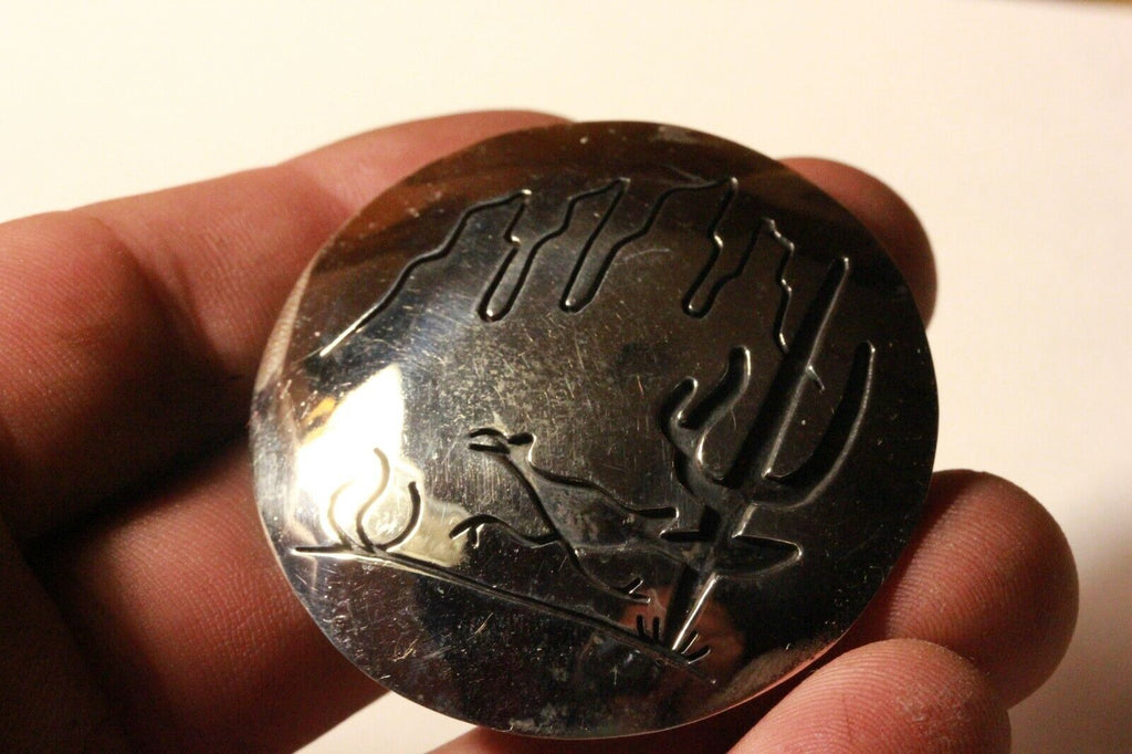 silver pendant brooch pin desert southwest road runner round 3 inch 24.7g estate