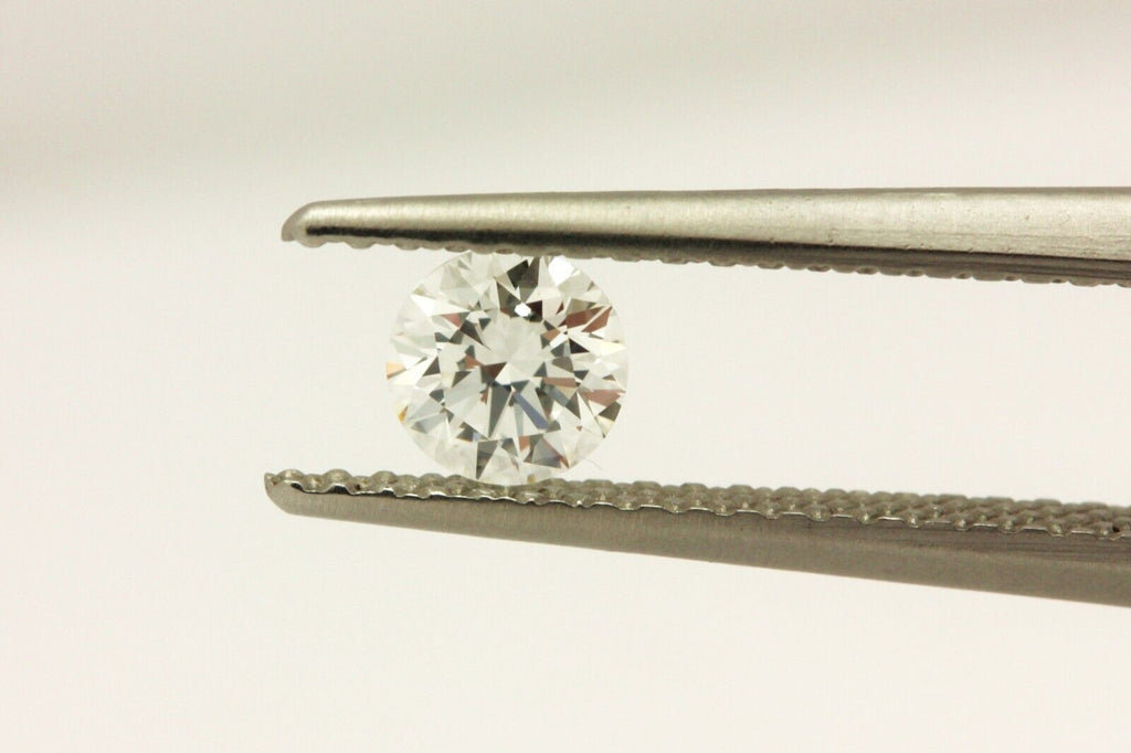GIA natural diamond 0.30ct F VVS1 Excellent 4.28-4.31x2.65mm round brilliant new