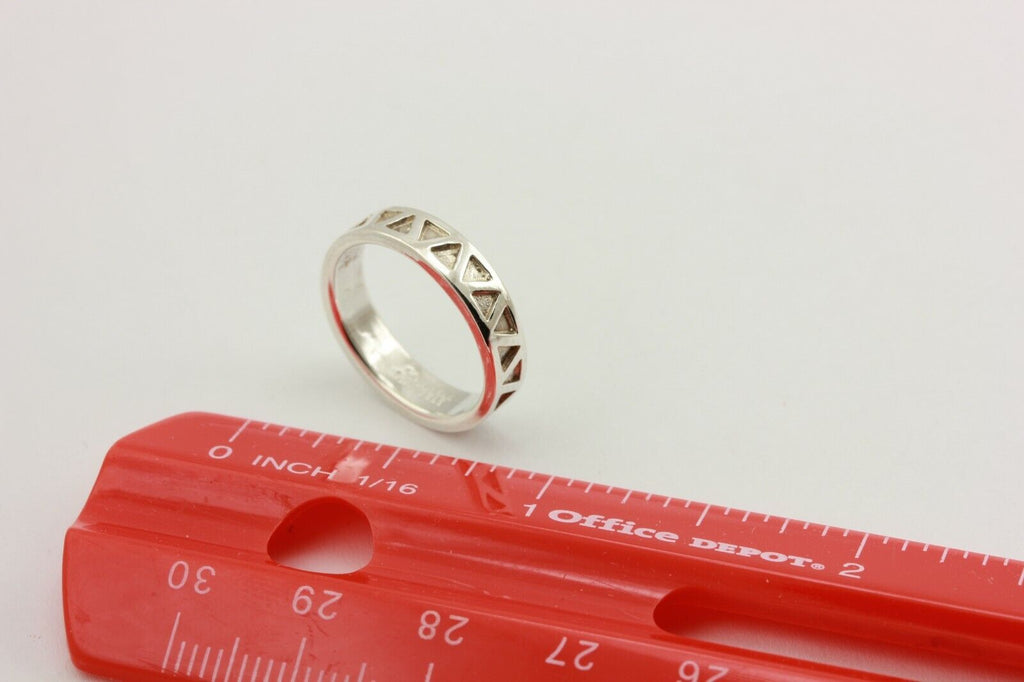 sterling silver wedding band ring size 5.25 4mm x 2mm alternating triangles 3.4g