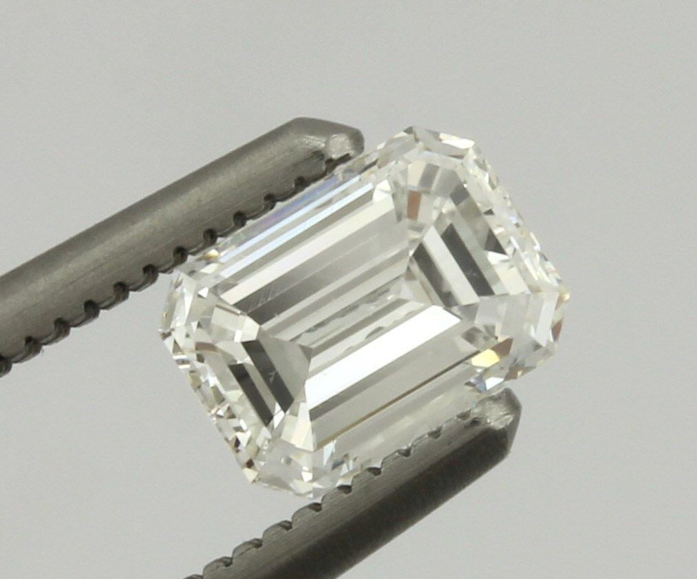 GIA Certified Diamond Emerald Cut 0.54 carat D VVS2 5.37 x 3.90 x 2.78 mm loose