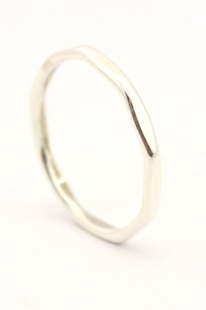 sterling silver hammered wedding anniversary band ring size 6.5 2mm 1.10g estate