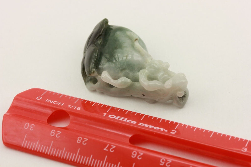 jade hardstone carving feline cat peach eternal life green estate vintage