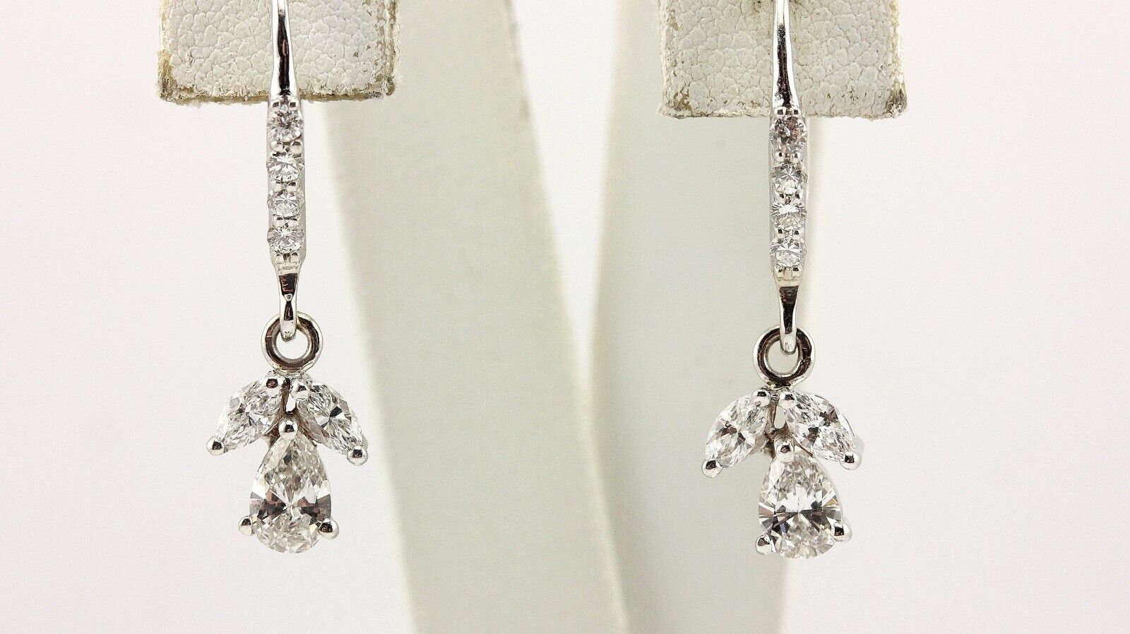 14k white gold diamond teardrop earrings 0.5ctw pear Mq Rd 1 inch length 2.80GR