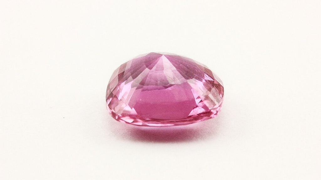 1 cushion shaped purplish-pink sapphire 2.55ct Madagascar 7.95x7.81x4.42mm