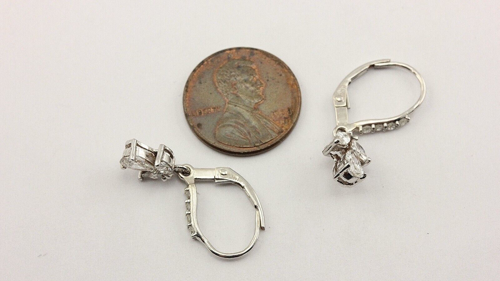 14k white gold diamond teardrop earrings 0.5ctw pear Mq Rd 1 inch length 2.80GR