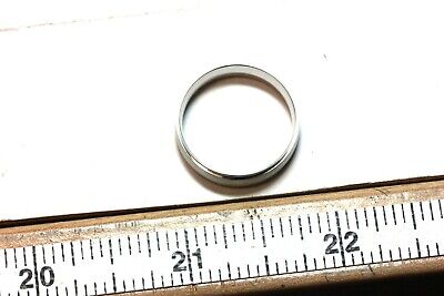platinum 5mm man's wedding band ring size 8.5 satin center polish edge 6.28g new