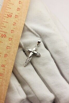 14k white gold 0.26ctw round diamond religious cross pendant charm NEW 2.39g