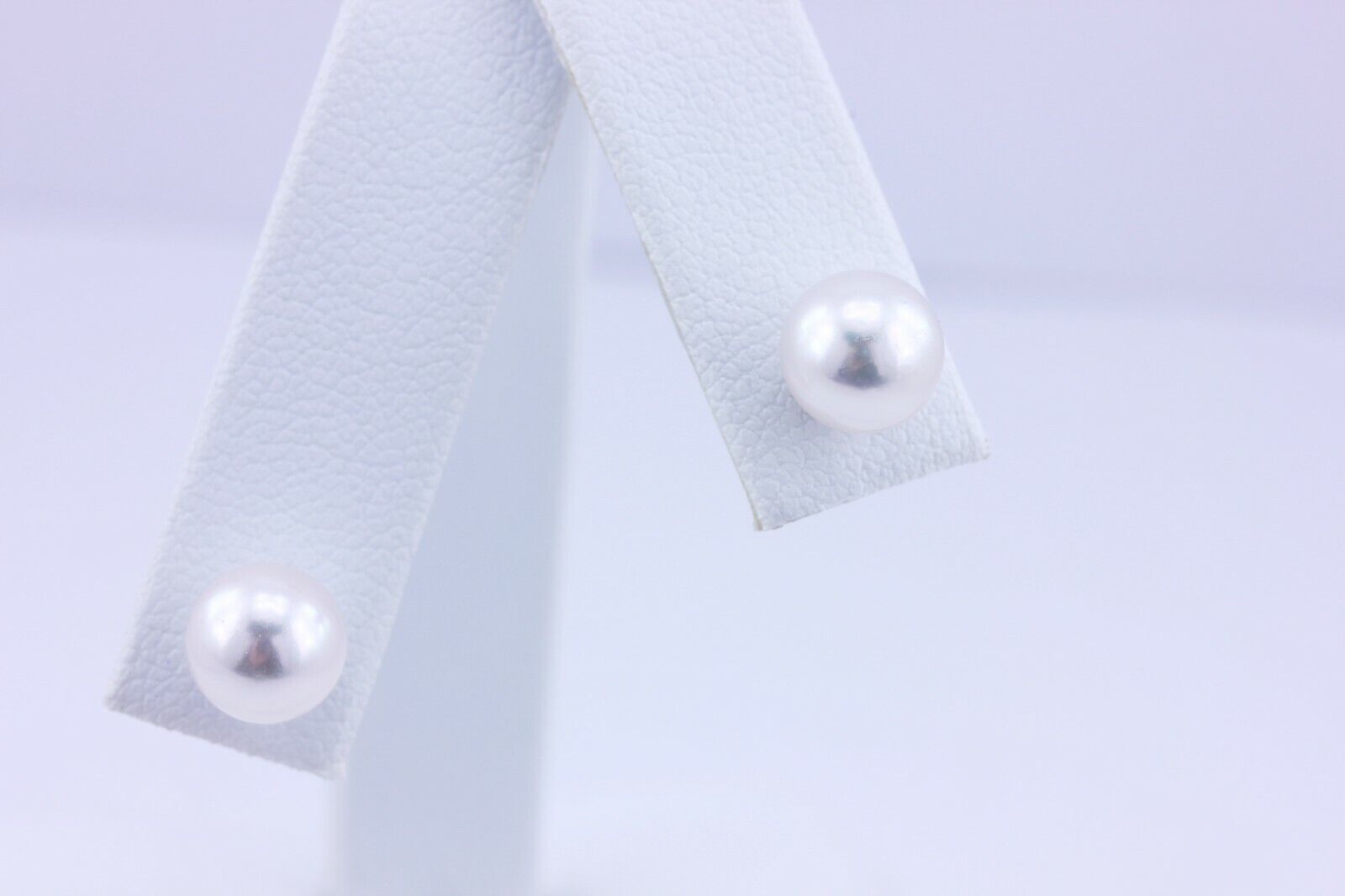 14k white gold 7.20-7.30mm round white pearls stud earrings new