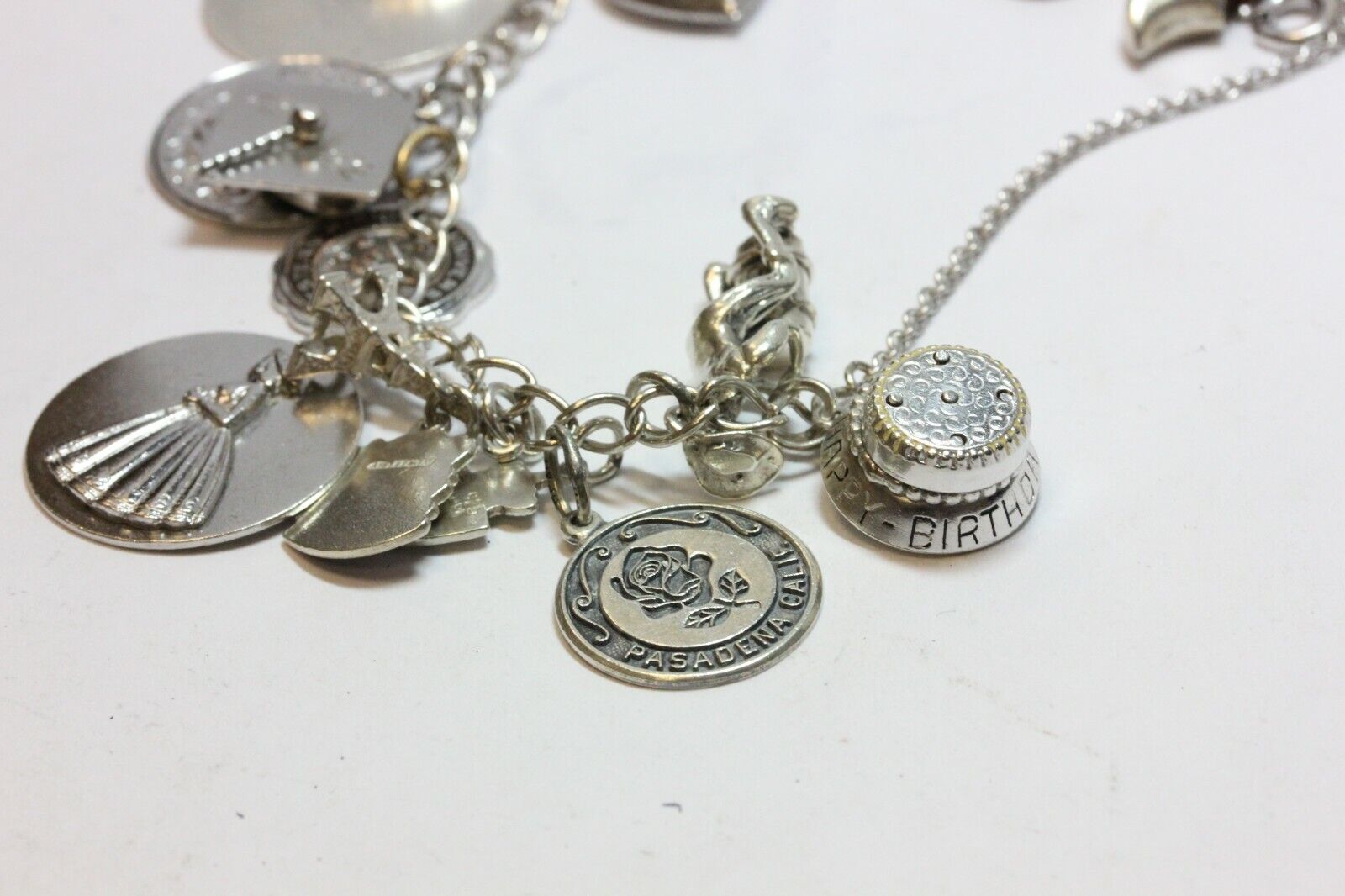 sterling silver 7 inch charm bracelet chain 21 charms estate vintage 45.46g