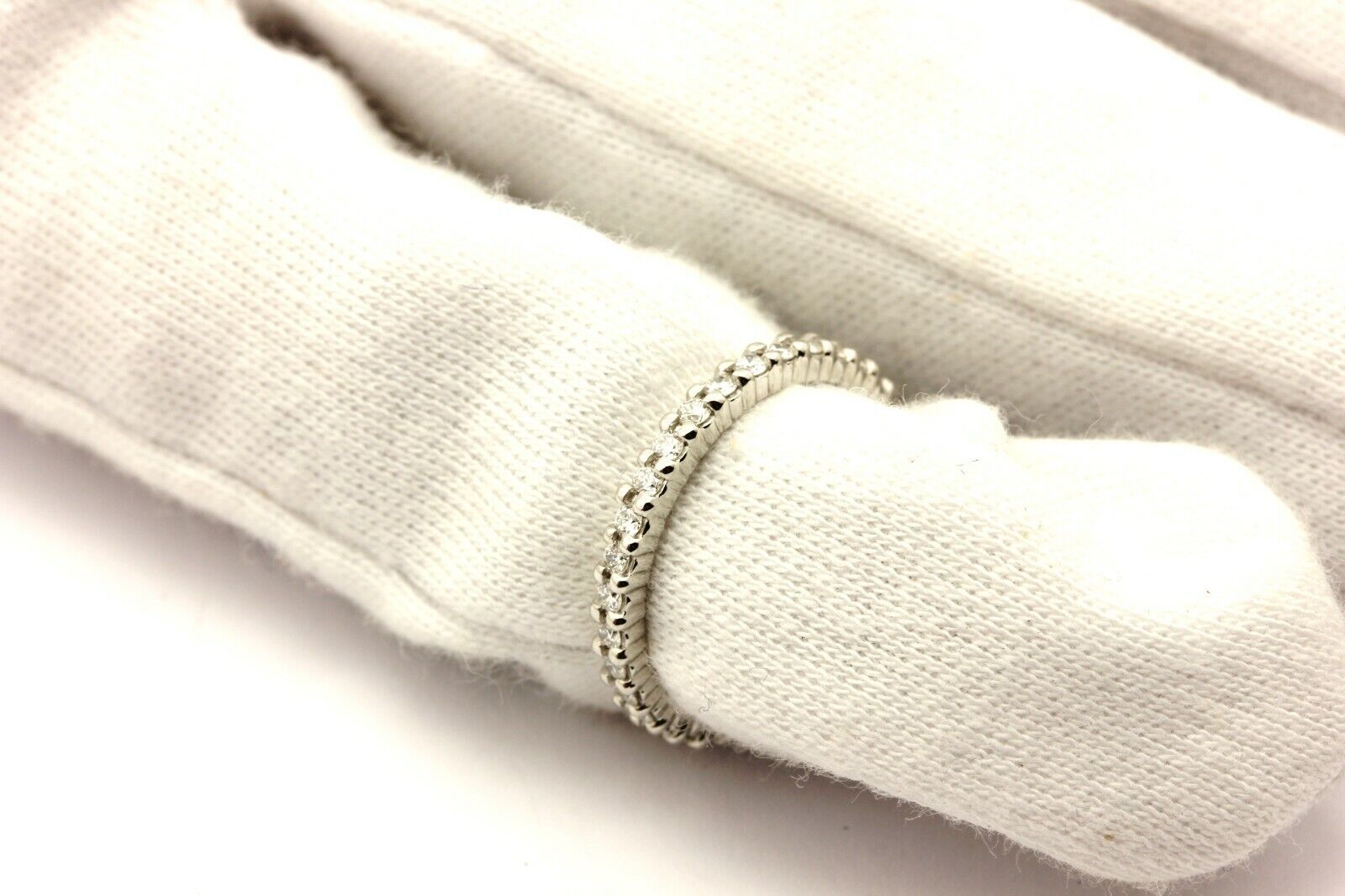 platinum 0.44ctw diamond eternity wedding band ring size 5 2.54g new