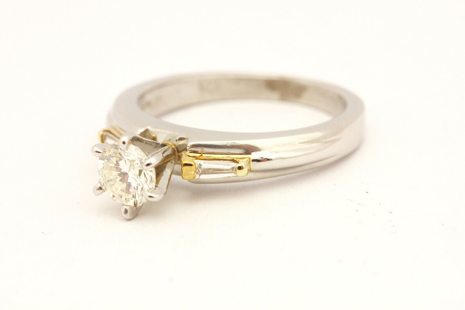 platinum 18k yellow gold engagement ring three stone diamond size 6.75 7.60g