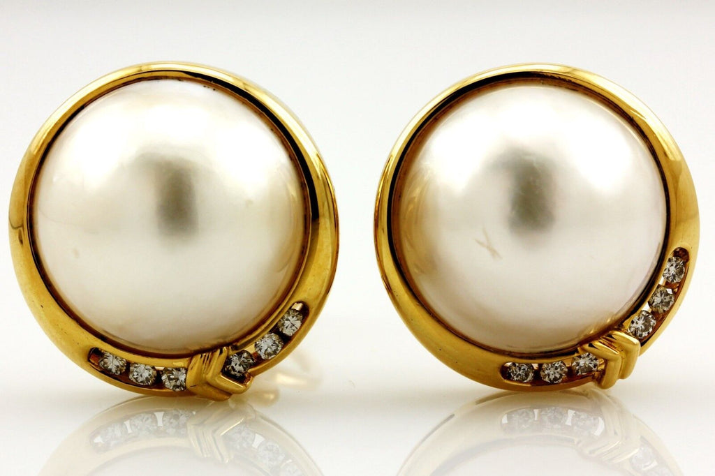 18k yellow gold 16mm round white Mabe pearl earring studs 0.30ctw diamonds omega