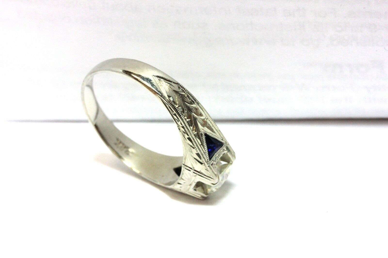 18k white gold man's ring strontium titanate triangle lab sapphires 7.3g size 10