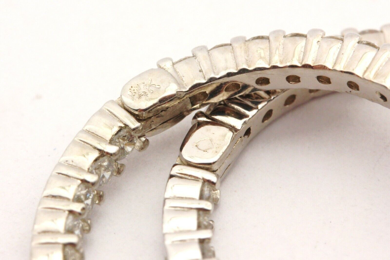 14k white gold 0.97ctw diamond inside outside hoop earrings 1 inch 5.02g new