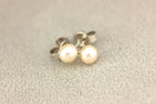 14k white gold 4-4.5mm white round cultured pearl stud earrings NEW