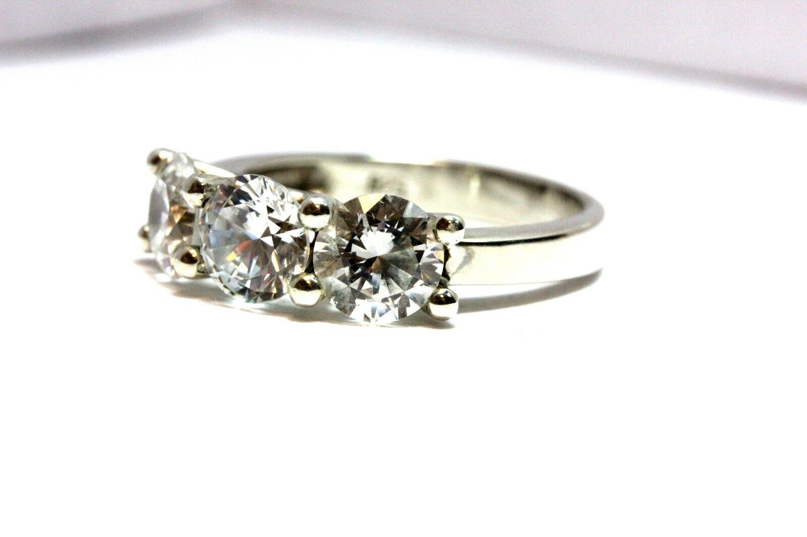 925 sterling silver 3 stone 6mm CZ ring CHINA estate sz 6.25