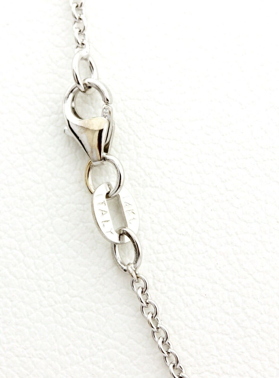 14k white gold 0.59ctw round brilliant diamond station flower chain necklace 3g