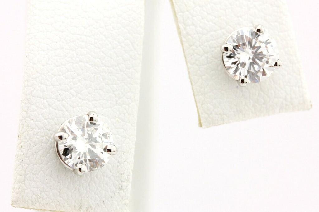 platinum 1.04ctw round brilliant diamond solitaire stud earrings 1.4g