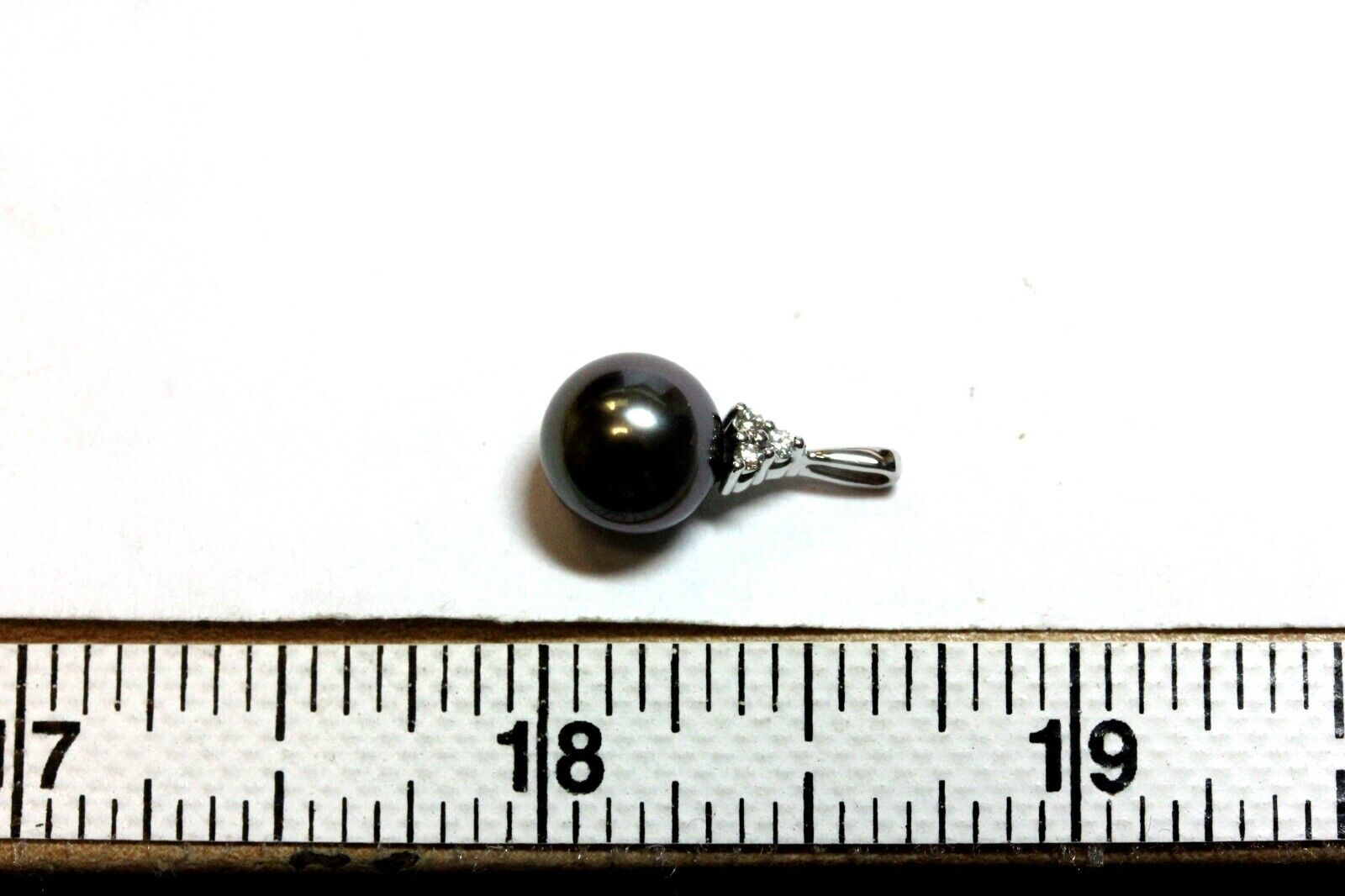 14k white gold 8.75mm round Tahitian black pearl diamond pendant new 1.31g