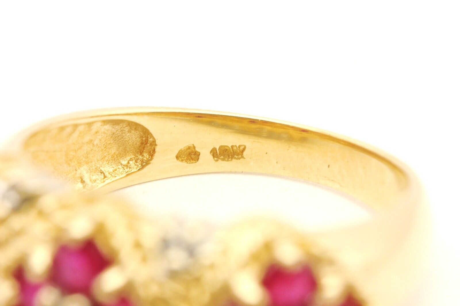 10k yellow gold 1.50ctw ruby 0.08ctw diamond braided band ring size 6.75 4.40g