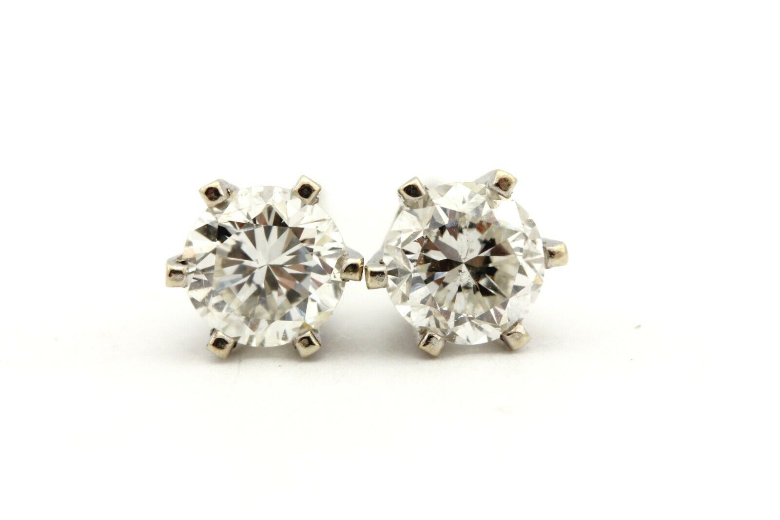 14k white gold 0.46ctw round 4mm diamond stud earrings J I1 0.71g six prong
