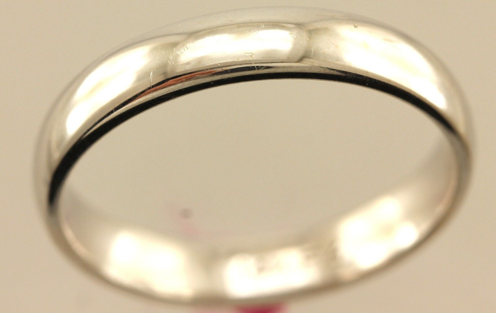 New 14k white gold Men's 4mm wedding band size 9 ring high polish low dome 4.17g