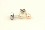 14k white gold 4-4.5mm white round cultured pearl stud earrings NEW