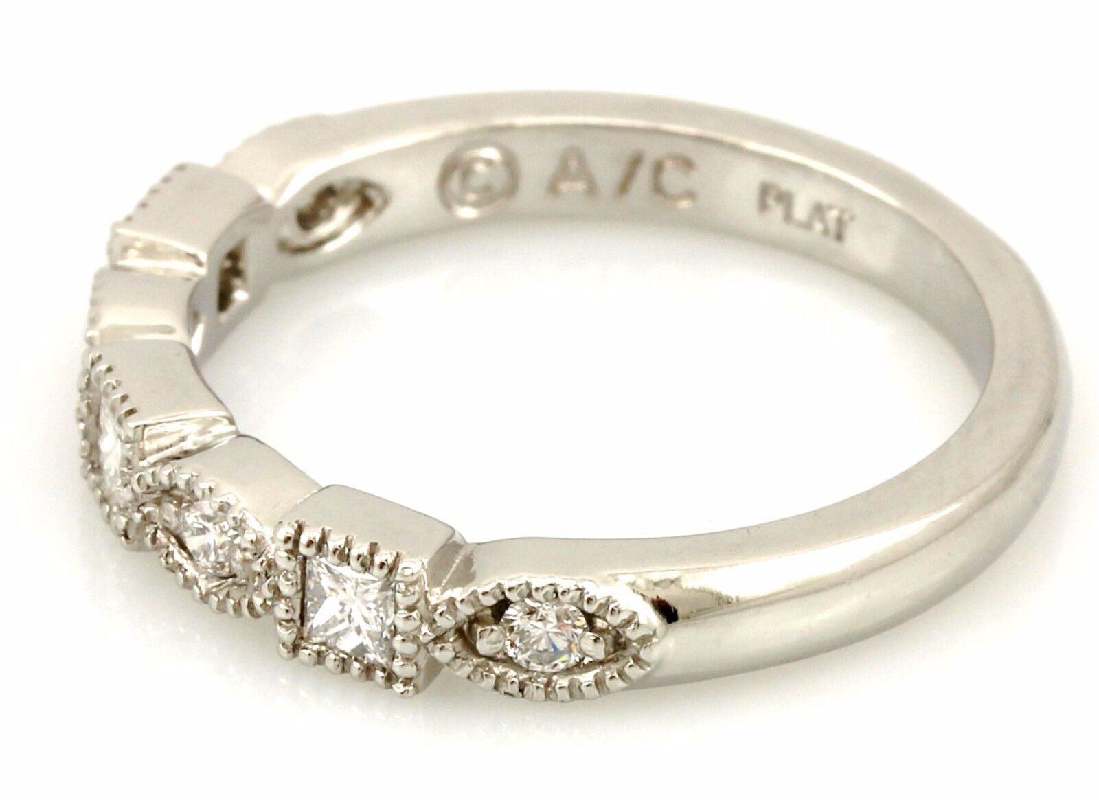 Platinum 0.25ctw princess round diamond milgrain wedding band size 5.5 ring NEW