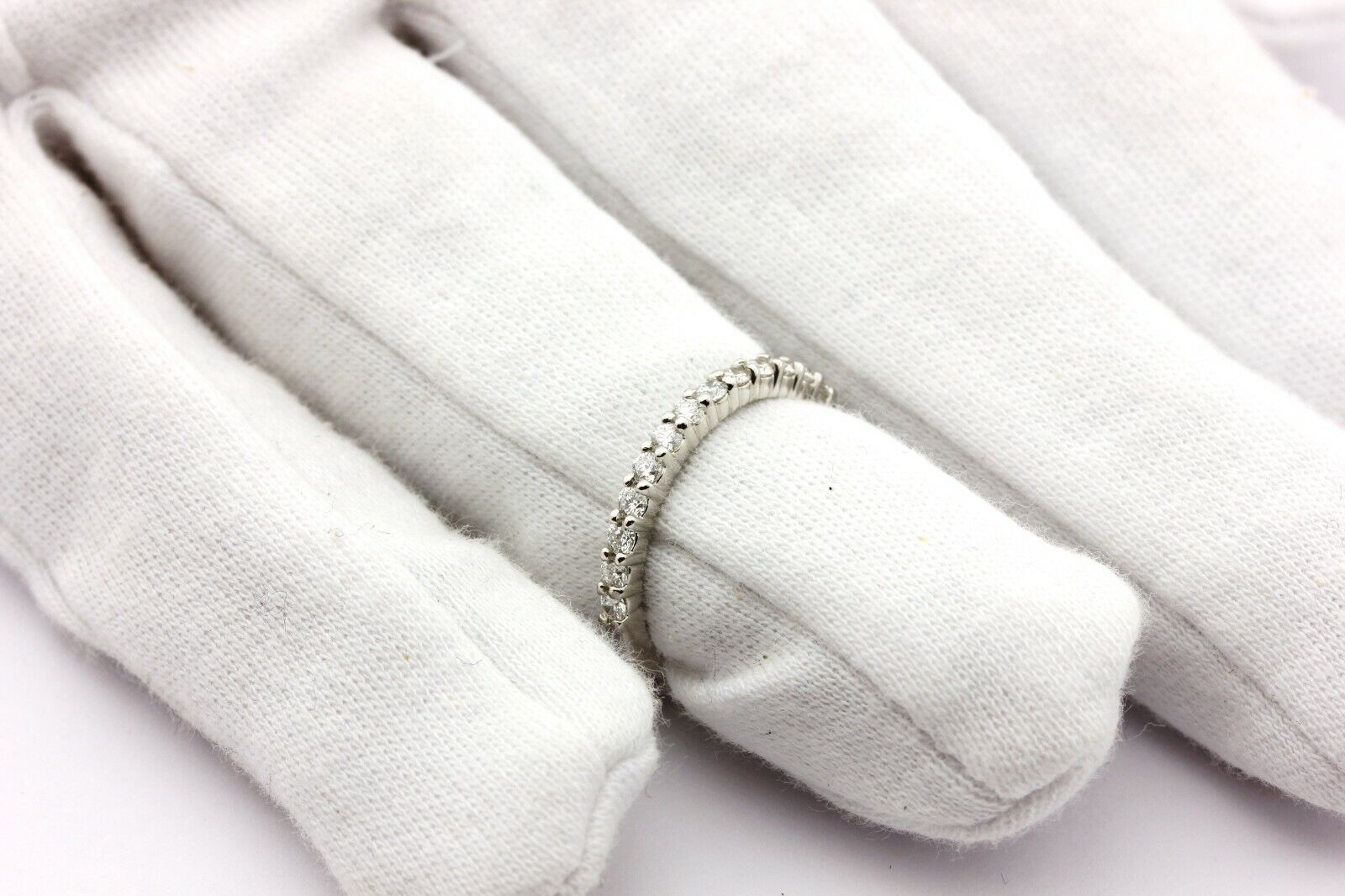 Brilliant Earth platinum 0.48ctw natural diamond wedding anniversary ring band