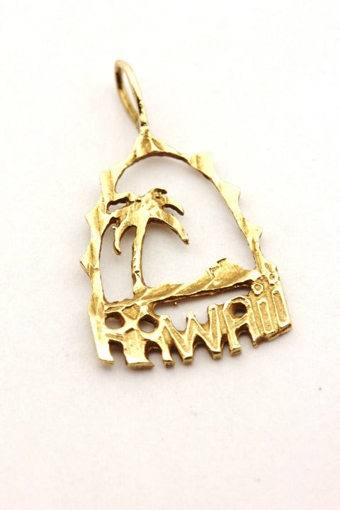 14k yellow gold Hawai'i palm tree pendant charm 0.75 inch 0.58g diamond-cut