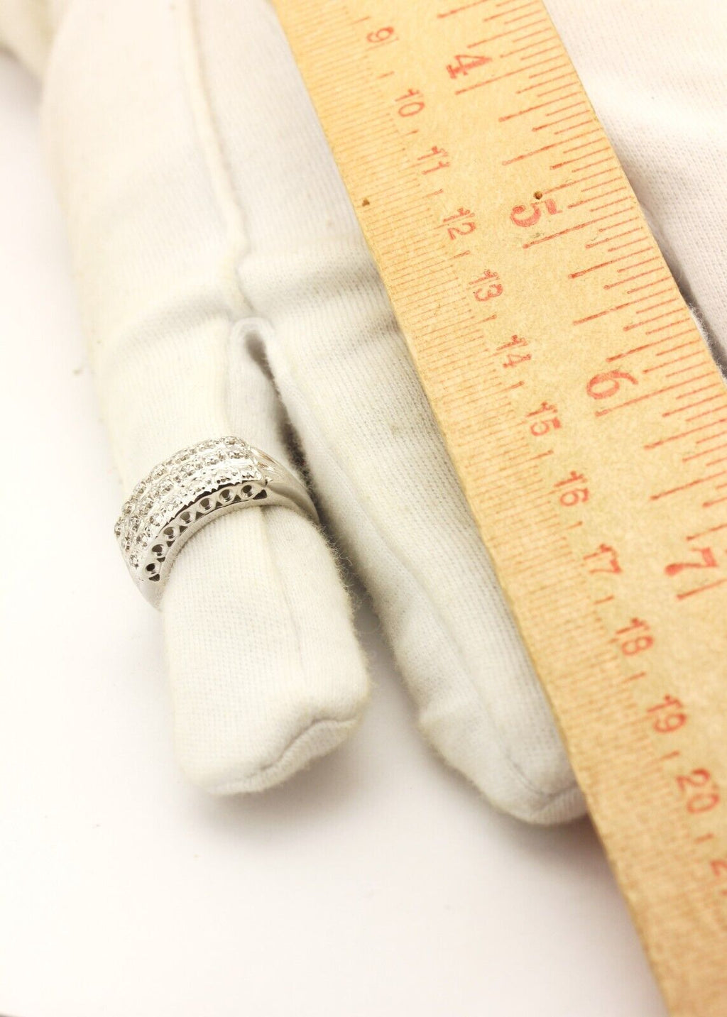 14k white gold 0.20ctw diamond three row cluster band ring size 5.75 8.7mm 4.25g