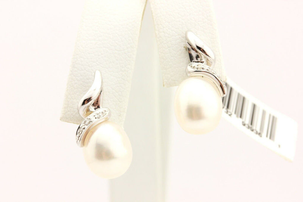 14k white gold 0.03ctw diamond 7.75mm oval freshwater pearl stud earrings 4.5g