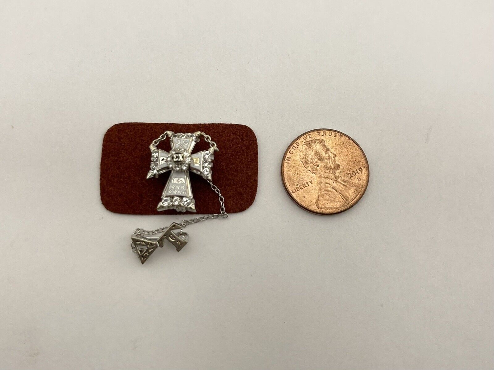 14k white gold fraternal cross pin brooch glass/rhinestone 0.75inch 5.4g vintage