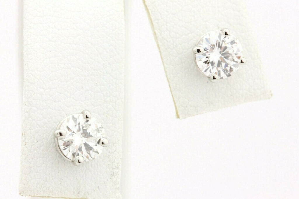 platinum 1.04ctw round brilliant diamond solitaire stud earrings 1.4g