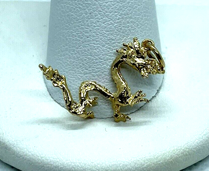 14k yellow gold dragon charm pendant vintage estate 1 inch 1.47g