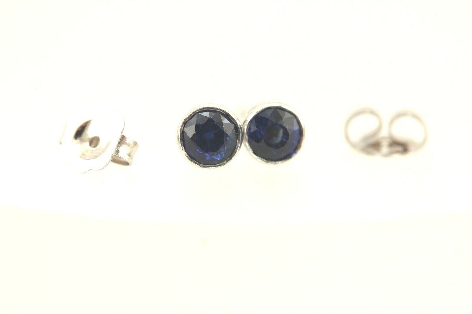 14k white gold 4mm round blue sapphire bezel stud earrings .56ctw estate