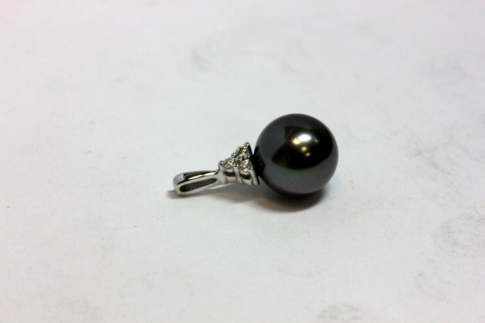 14k white gold 8.75mm round Tahitian black pearl diamond pendant new 1.31g