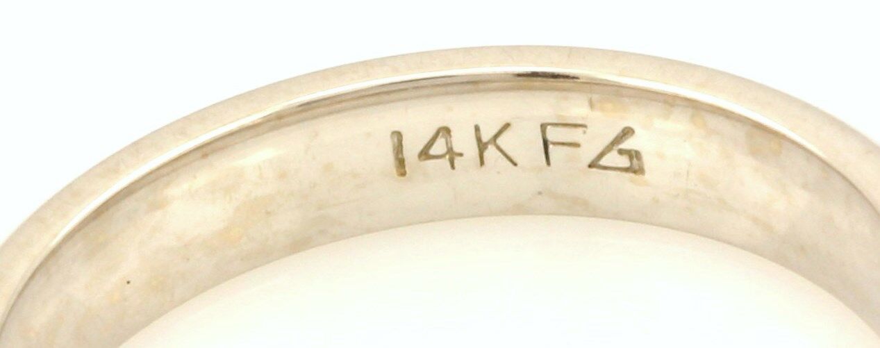 14k white gold Men's 4mm round polished wedding band size 8 ring NEW 5.84 grams