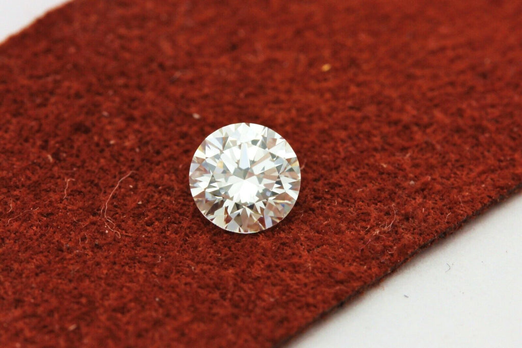 GIA natural diamond 0.30ct F VVS1 Excellent 4.28-4.31x2.65mm round brilliant new